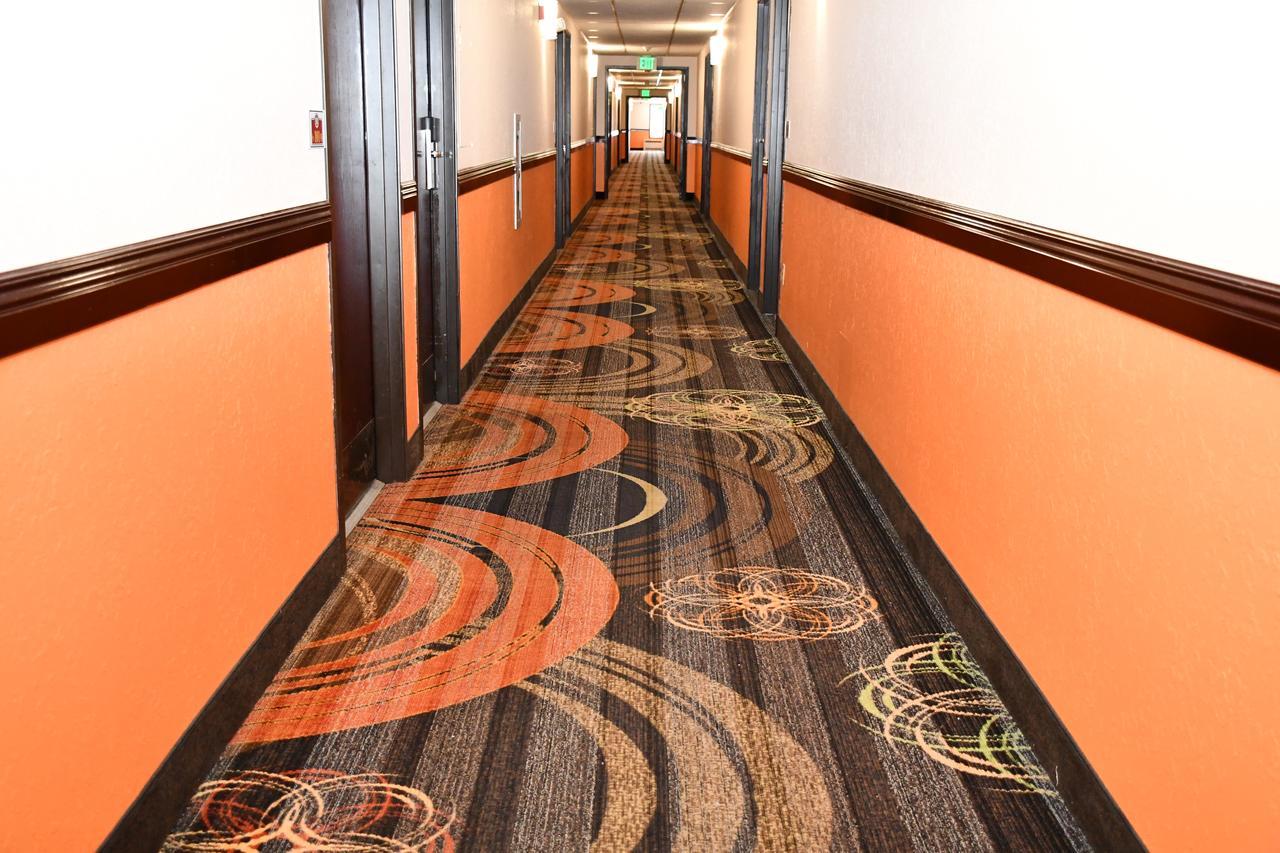 Regency Inn & Suites Faribault ภายนอก รูปภาพ
