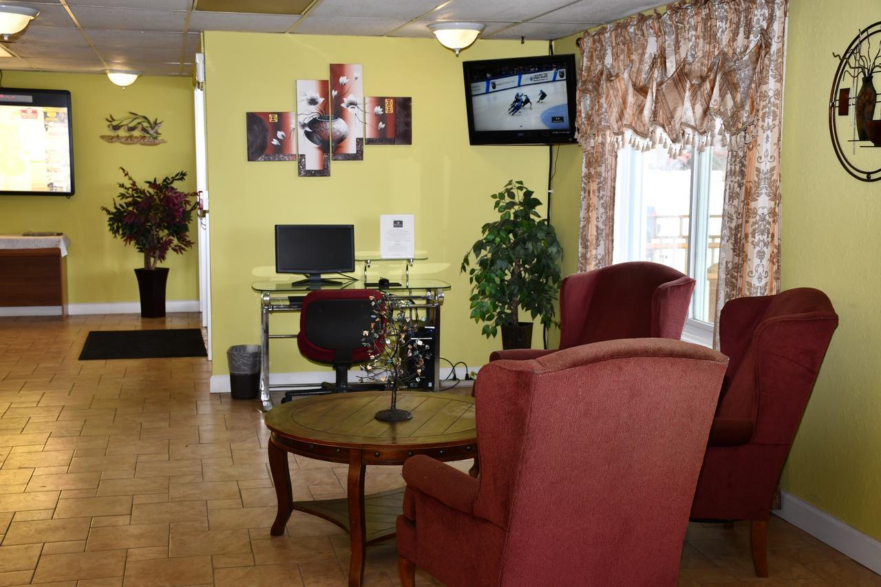 Regency Inn & Suites Faribault ภายนอก รูปภาพ