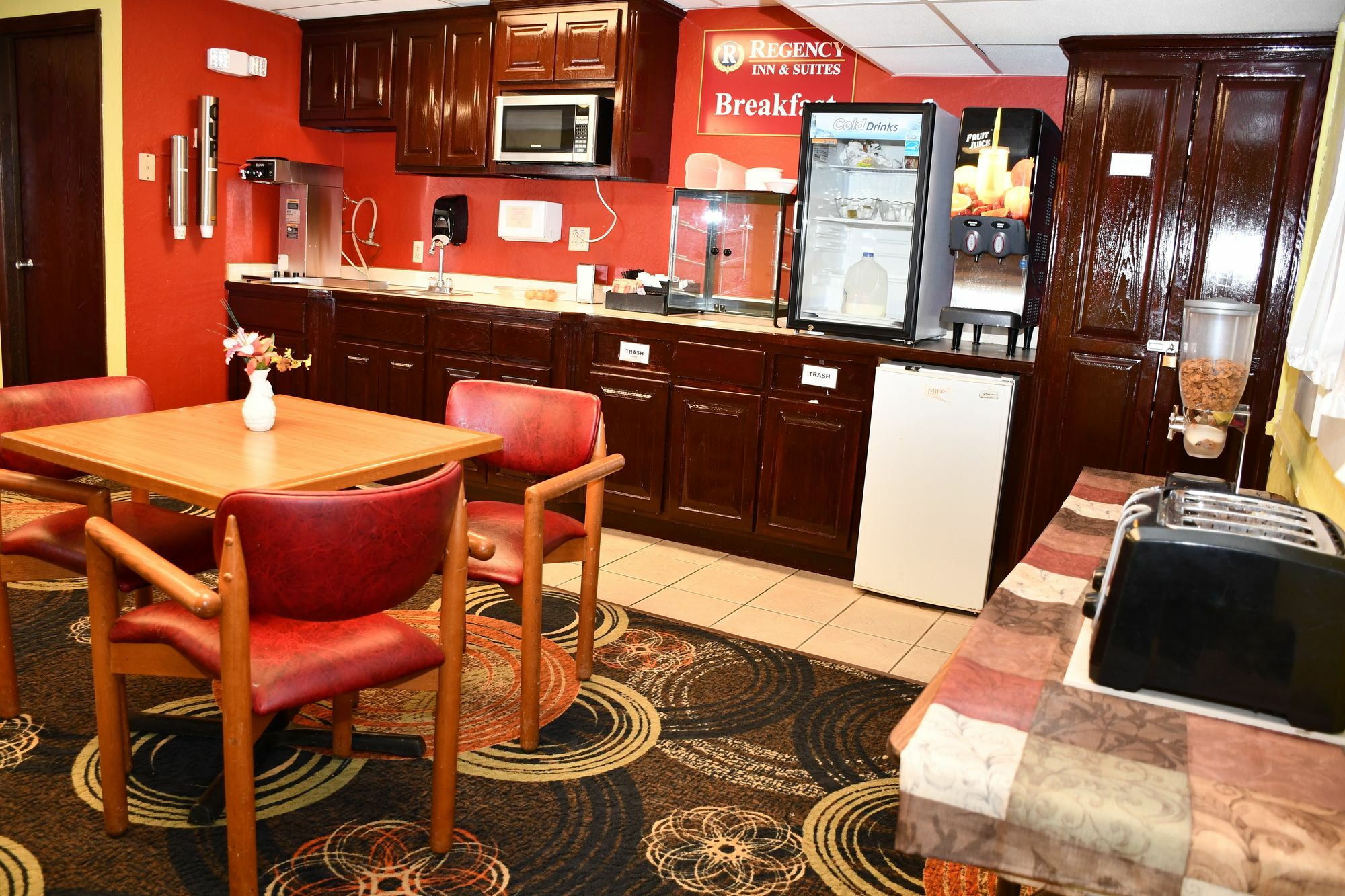 Regency Inn & Suites Faribault ภายนอก รูปภาพ