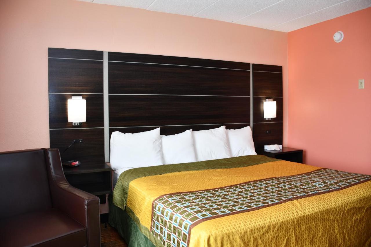 Regency Inn & Suites Faribault ภายนอก รูปภาพ