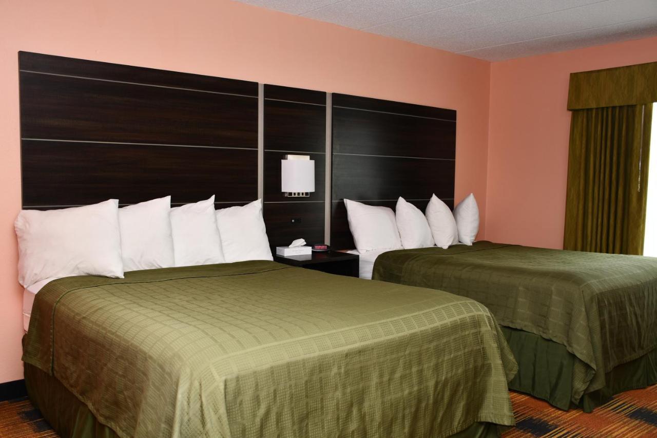 Regency Inn & Suites Faribault ภายนอก รูปภาพ